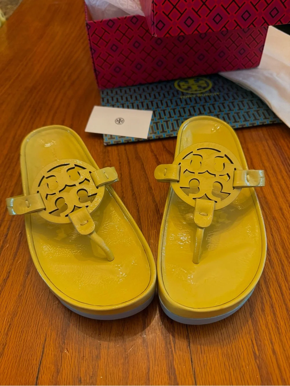 Tory Burch Miller Cloud Lug Patent Sandals Zesty Lime Size 7
